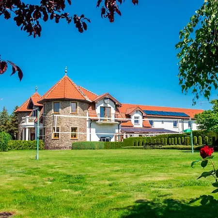 Arra Burg Mielno (Koszalin)