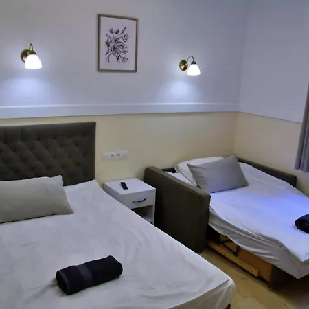 Arra Burg Nocleg ze śniadaniem 3*