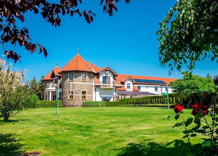 Arra Burg Mielno (Koszalin)